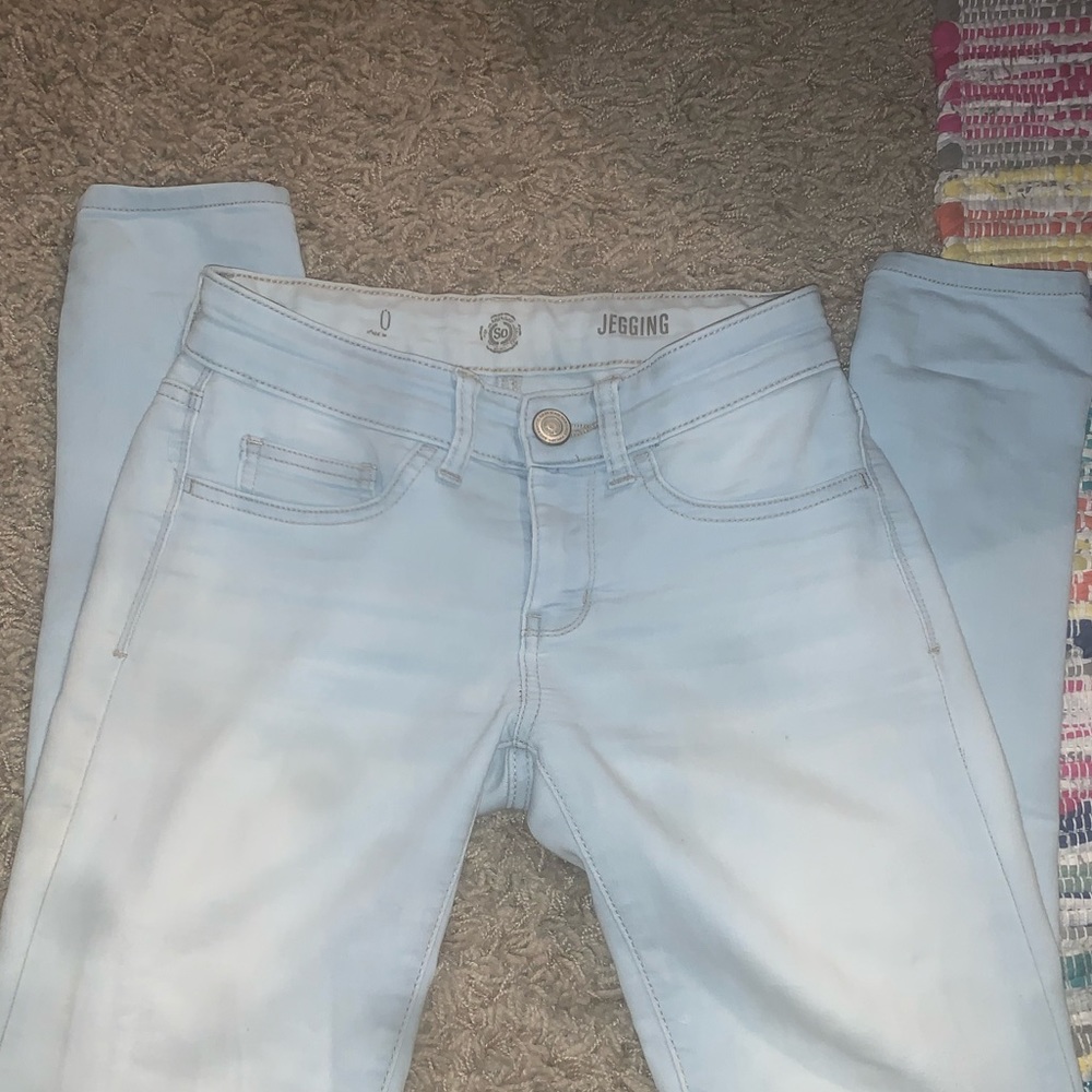 Light wash skinny jeggings - size 0